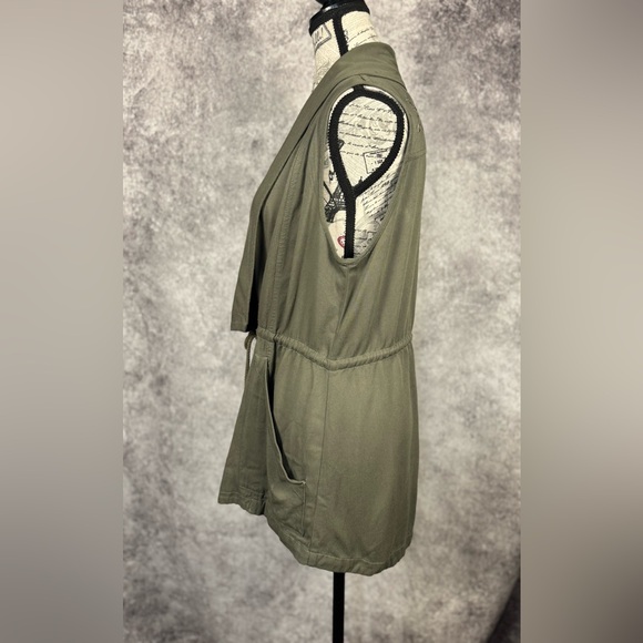 Miami Floral Embroidered Olive Green pocketed Front Tie Closure Vest Size M - Picture 6 of 12